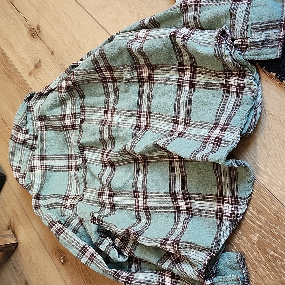 No comment girls Plaid Shirt, medium 10-12 - Picture 4 of 4